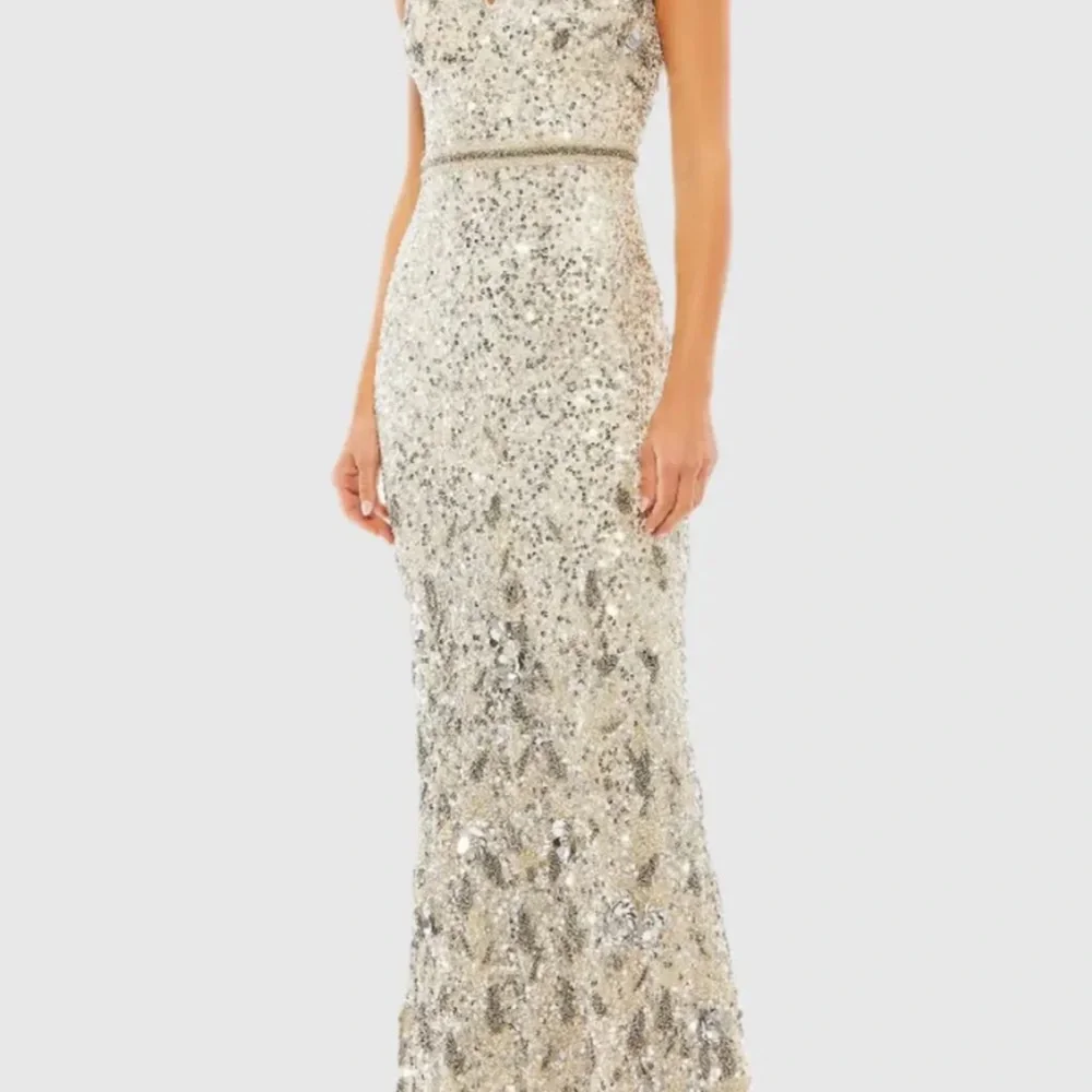 Mac Duggal Silver Sequin Beaded Fitted Prom Dress - Picture 1 of 11